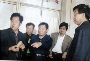 山东省副省长郭兆信和县领导来公司视察工作